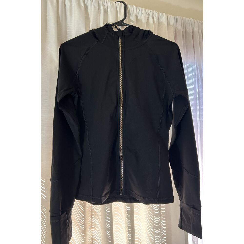 NWOT-"Q" Athletic Full Length Black Jacket Gold Zipper Size Large